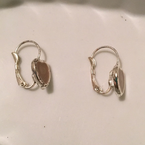 Earrings - Picture 4 of 8